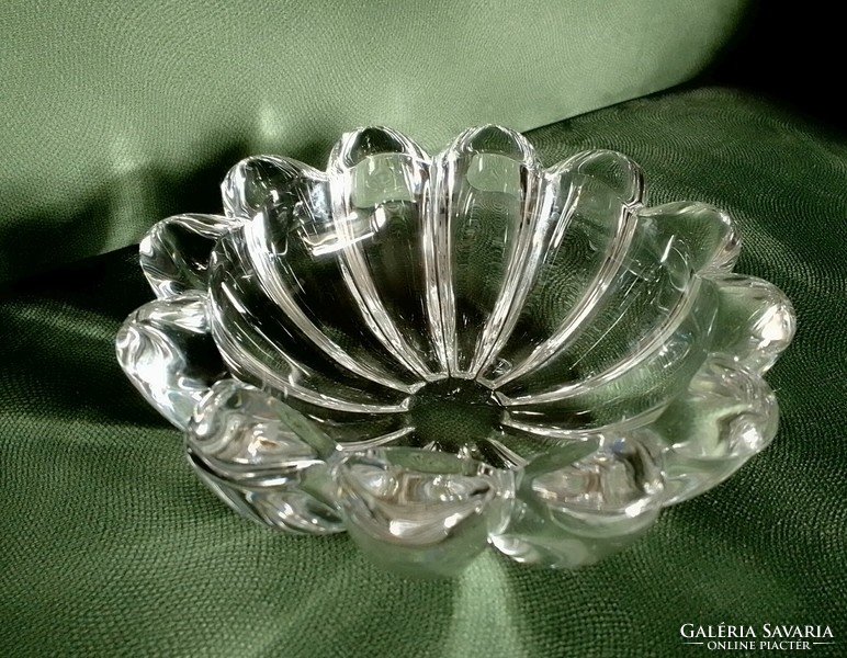 Vintage kristály üveg tál kínáló dísz súlyos vastag falú elegáns minőségi darab virágkehely forma