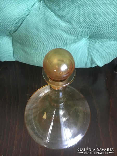 Borostyán színű vintage üveg butélia