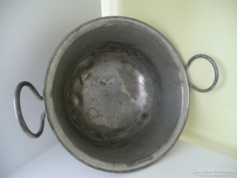 Metal cooking pot with foam, diameter 25x30 cm, height 18 cm