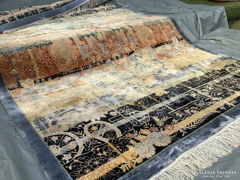 168x260-as exkluzív kínai kézi csomózású selyem szőnyeg art deco és klasszikus enteriőr kedvelőknek