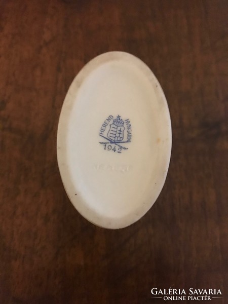 Herend porcelain toothpick holder, with stamped mark. 1942. In undamaged condition. 5.5X7 cm