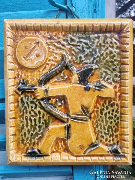 Nyilas horoszkóp iparművész kályhacserép falikép