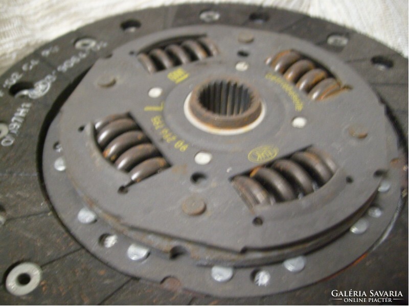 This m4 original new opel clutch structure for 1.6 Gm opel + clutch disc are sold together