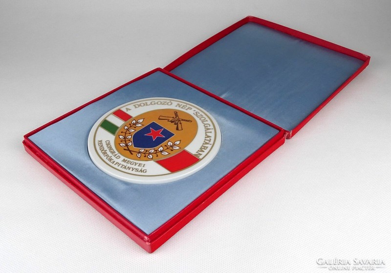1L136 socialist cs.M. Rfk merit medal porcelain plaque