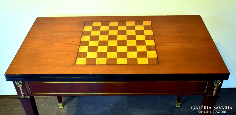 XIX. No. Chess - card - game table ! Inlaid and openable with expandable tabletop!