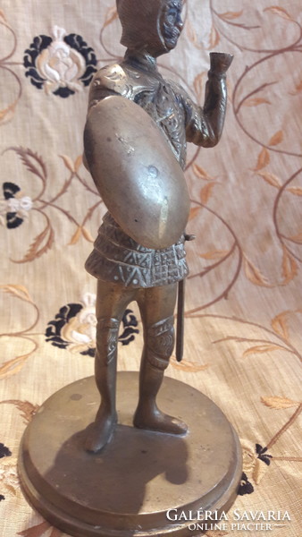 Medieval knight copper statue (l3003)