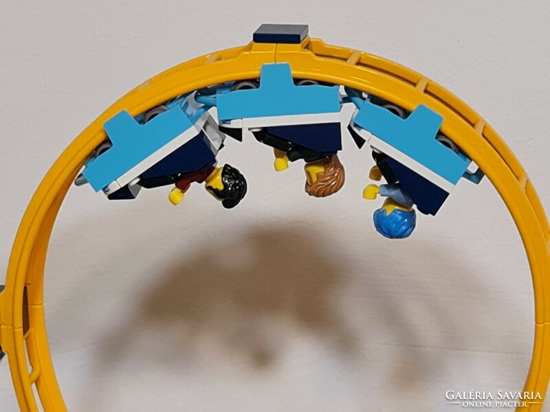 Lego loop coaster - loop wave railway 10303