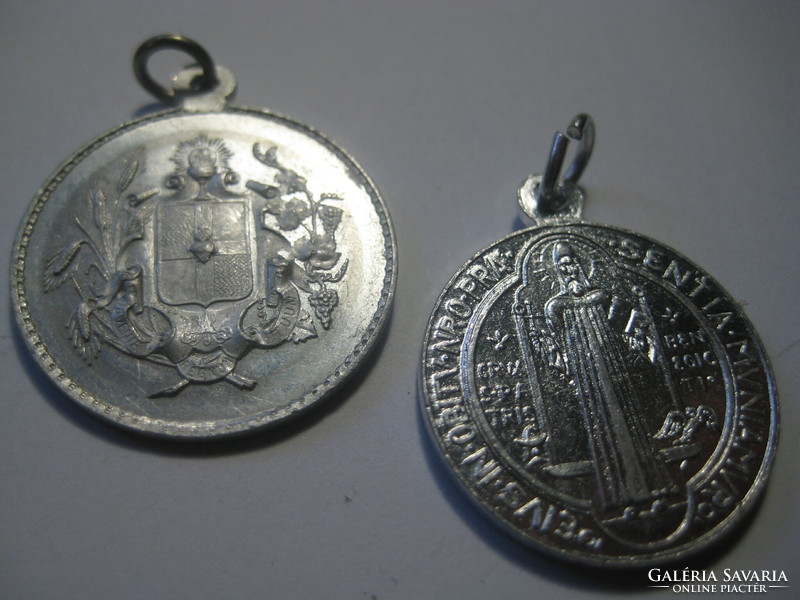 Catholic pendants 20-22 mm and oval 12 x 22 and 18 x 22 mm