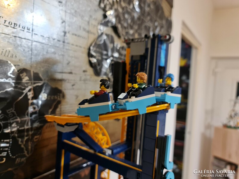 Lego loop coaster - loop wave railway 10303