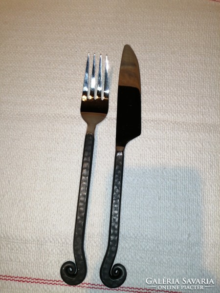 Egyedi 1db villa és 1db kés. Evöeszköz. Dekoráció. Használati eszköz.