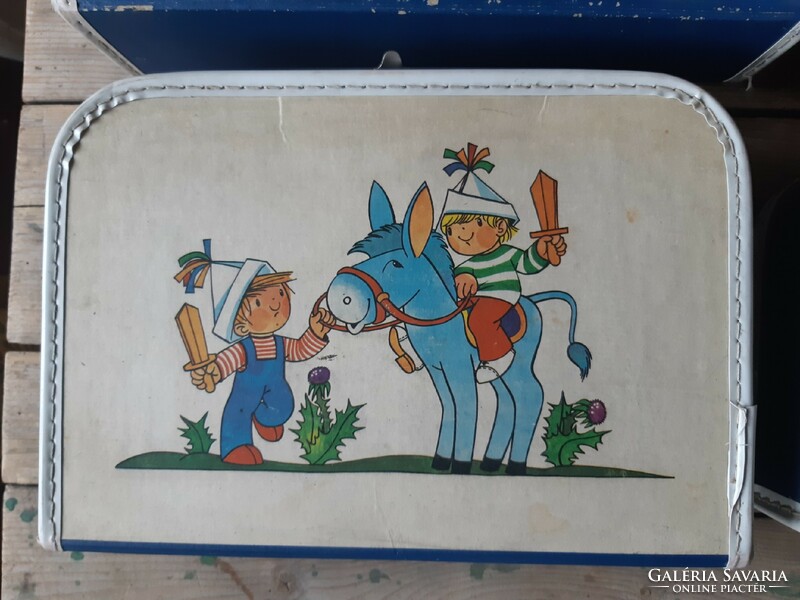 Retro Czechoslovakian children's suitcase set, snack suitcase set