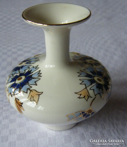 Zsolnay's cornflower vase!