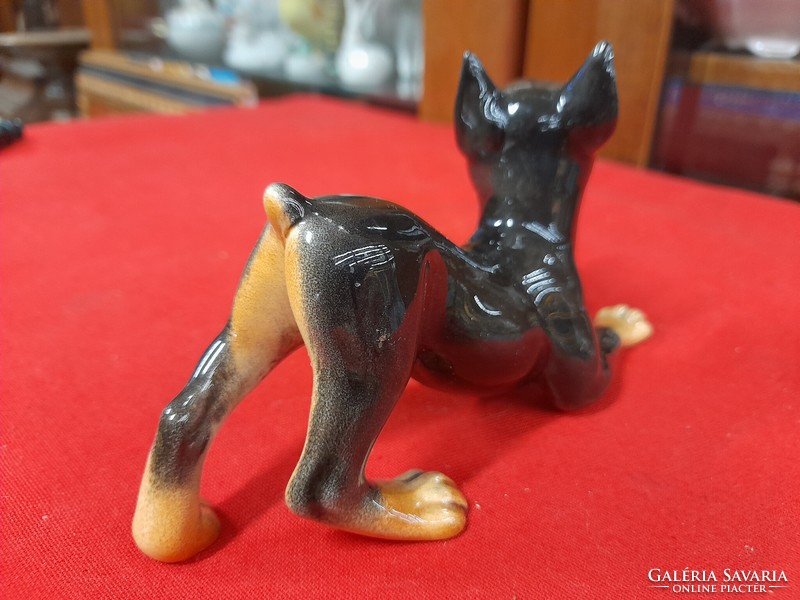 Ritka Német,Germany M.I.Hummel Goebel TMK 6 Játszadozó Doberman Kölyök Kutya Porcelán Figura.