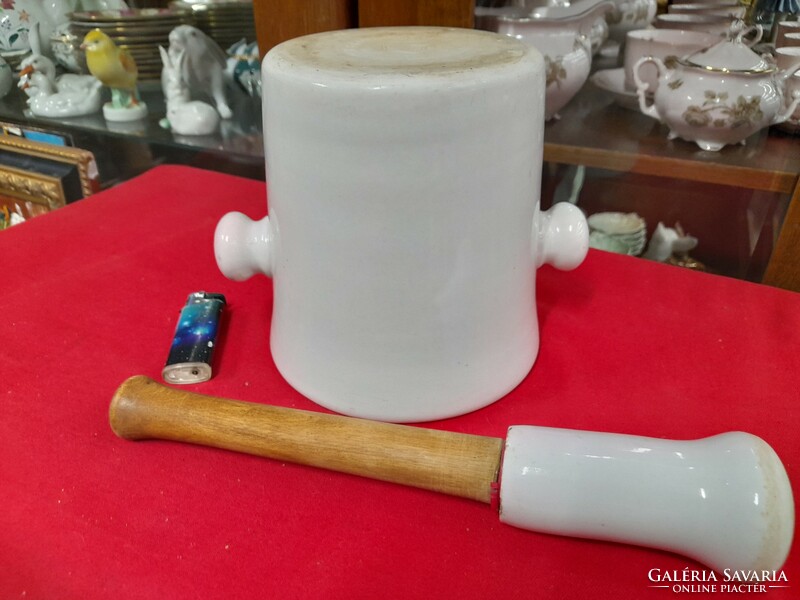 Antique faience drasche porcelain apothecary mortar and pestle. 16.5 Cm.