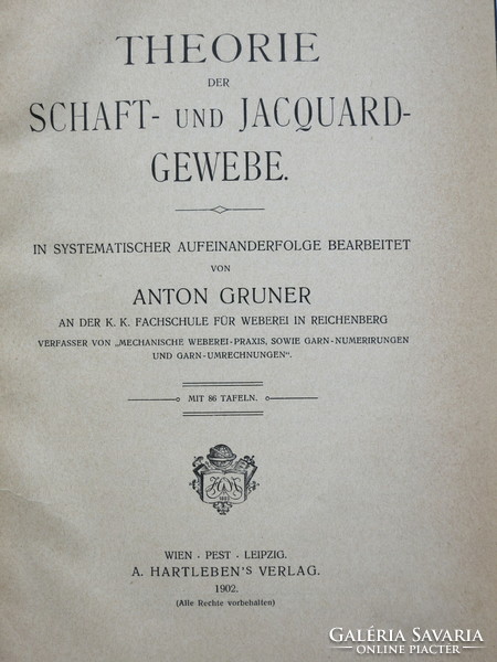 Antik textilipari könyv 1902-ből számos korabeli mintával