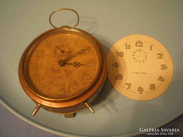 U9 antique bronze tam-tam 3-tone rattle clock rarity with long bell-like chime