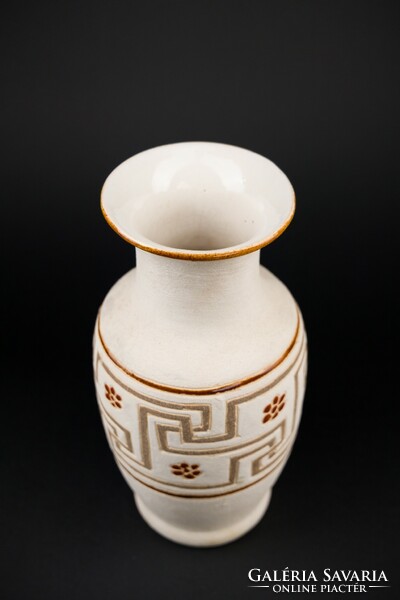 Ceramic vase, large size