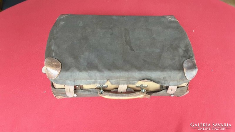 Antik Utazó koffer