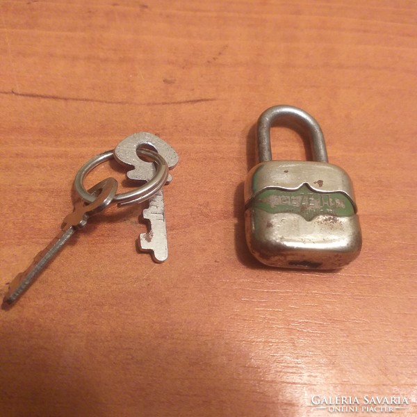 This is a mini lock