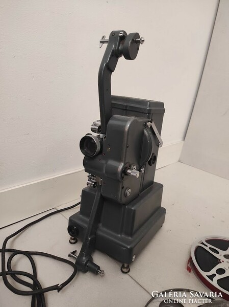 Antique film projection machine cinema projector in original box 922 6045