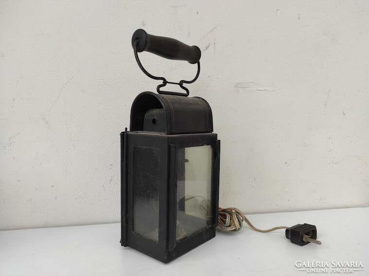 Antique railway bakter lamp converted to electric batteries 597 6021