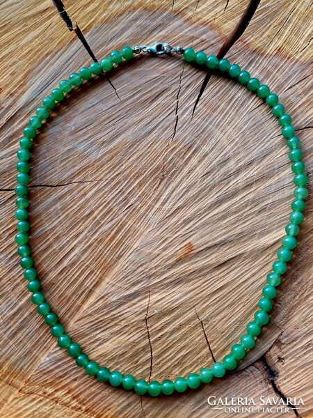 Aventurine necklace with silver clasp