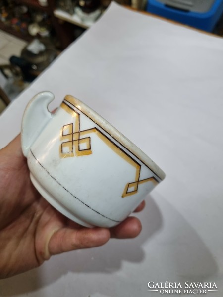 Régi porcelán csésze