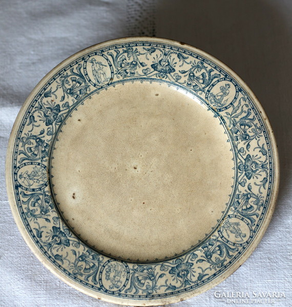 Beautiful antique zsolnay plate