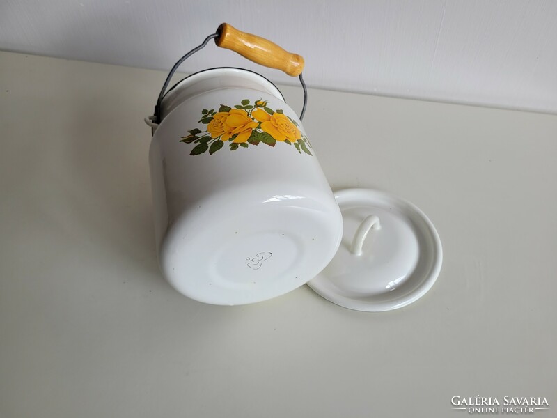 Old retro 3 l yellow rose pattern enamel jug with handle enameled milk jug 3 liter food