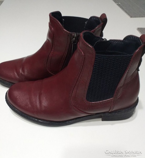 Brand new Tamaris leather ankle boots!