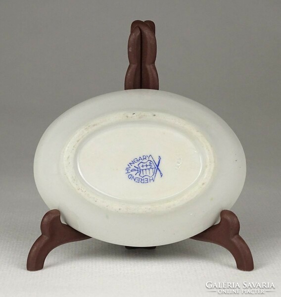 1L201 Herend porcelain ash tray with Victoria pattern