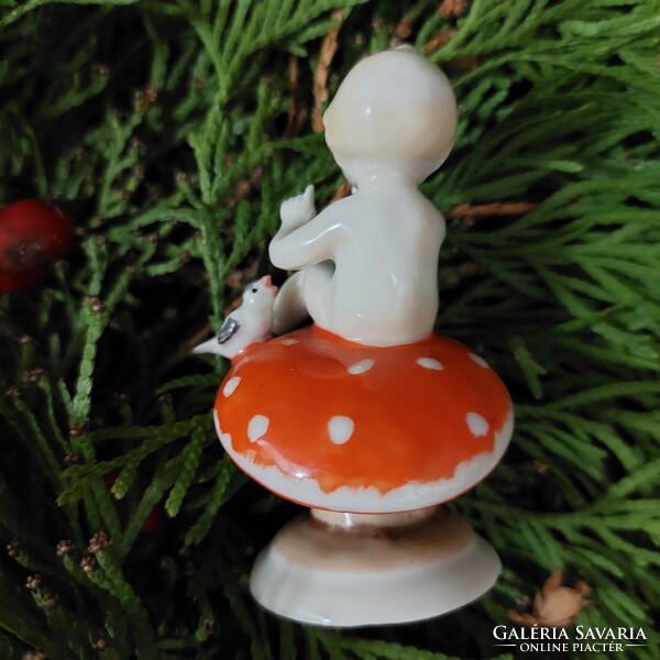 Antique metzler & orloff figurine little boy playing the flute on the mushroom