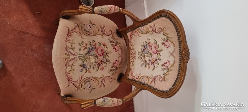 Baroque small armchair with tapestry upholstery