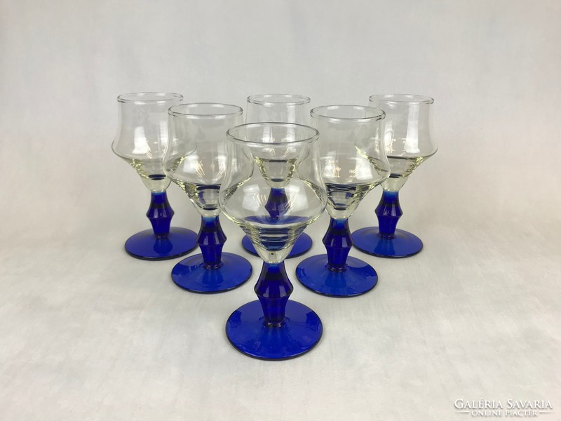 Wine glass set