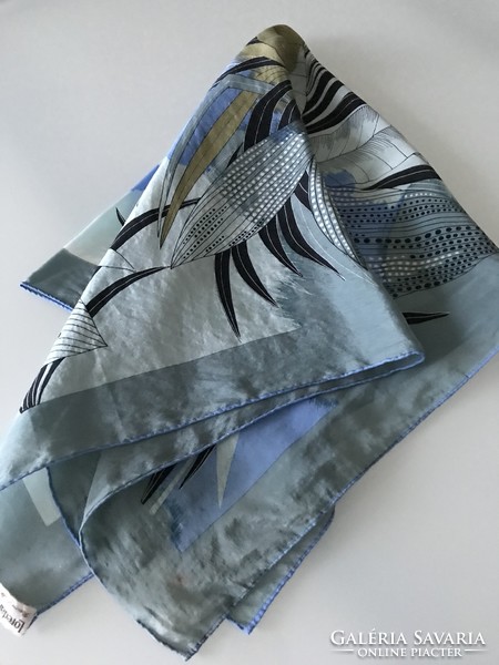 Loredano brand silk scarf with delicate pastel colors, 78 x 76 cm