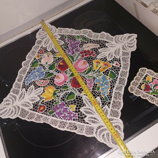 Riseliő embroidered tablecloth + small gift