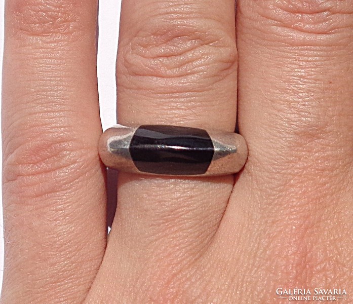 Onix stone inlaid silver ring