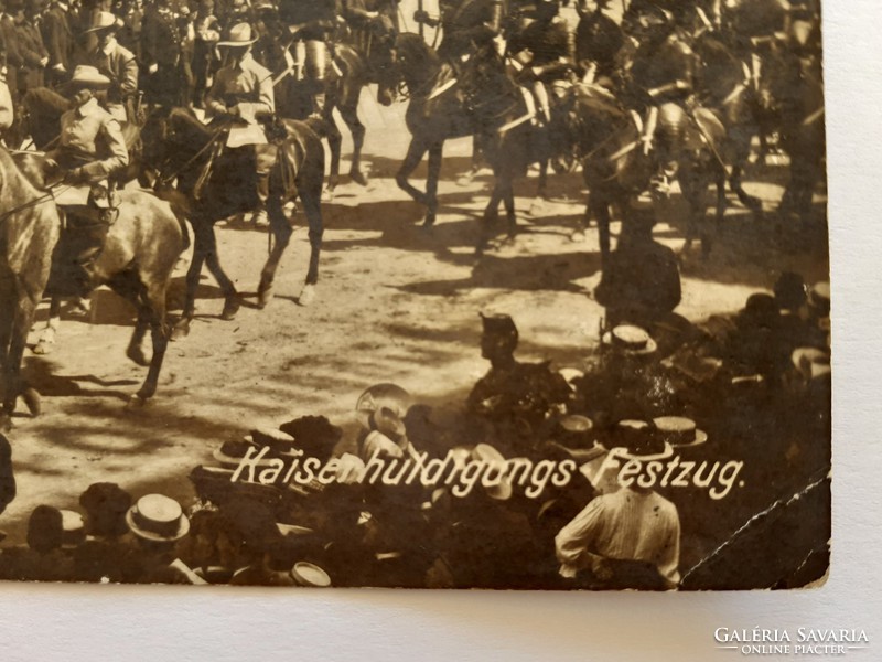 Régi képeslap 1913 lovas század felvonulása Bécsben