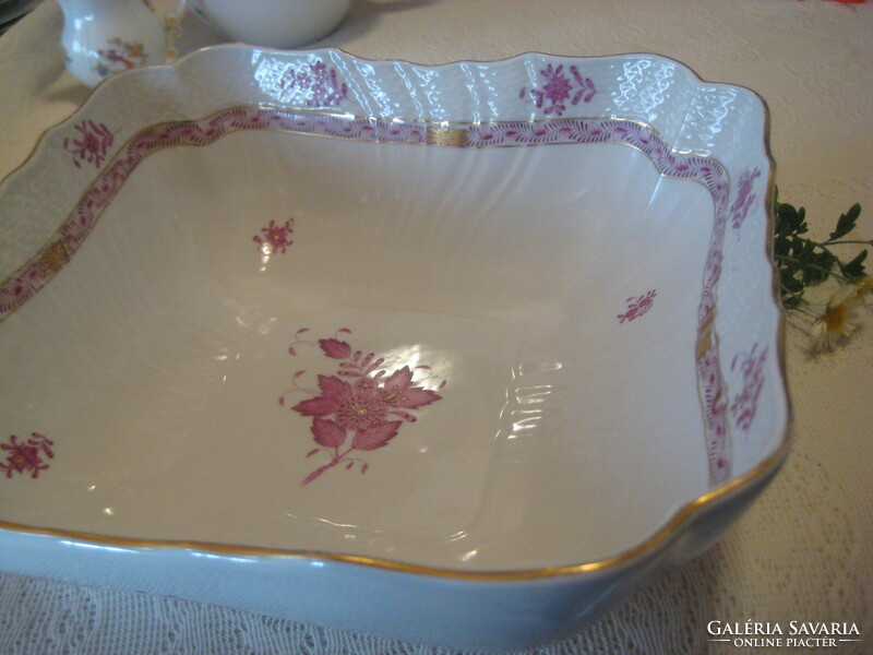Herend, burgundy appony pattern, square, large bowl from the 1940s