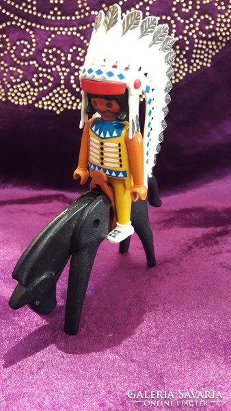 Native American chief on horseback (l3141)