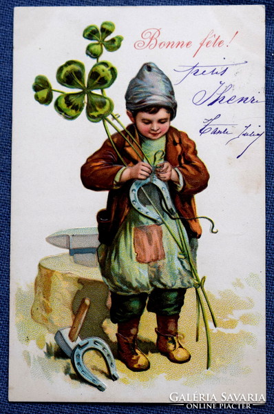 Antik dombornyomott üdvözlő litho képeslap kicsi patkoló kovács szerencsepatkó 4levelű lóhere