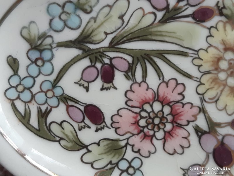 Beautiful Zsolnay bowl with a floral pattern.