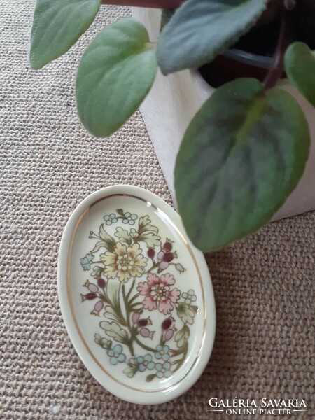 Beautiful Zsolnay bowl with a floral pattern.