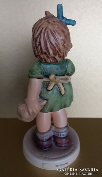 Hummel little girl in a green dress (13 cm)