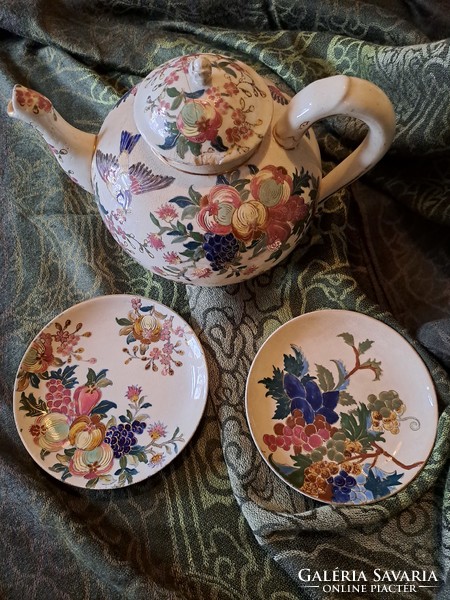 Fischer teapot with saucers