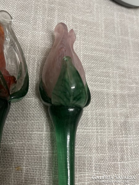 55 cm (!) long, handcrafted glass tulips. Very rare, beautifully crafted pieces! 250 G/pc
