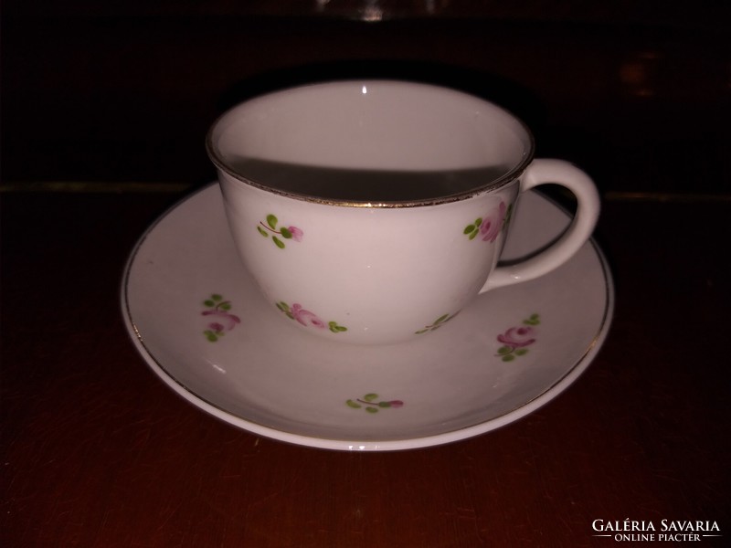 Hand-painted coffee cup with rose pattern from Hölóháza
