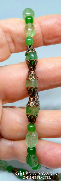 Green quartz and agate bracelet-earring-necklace set