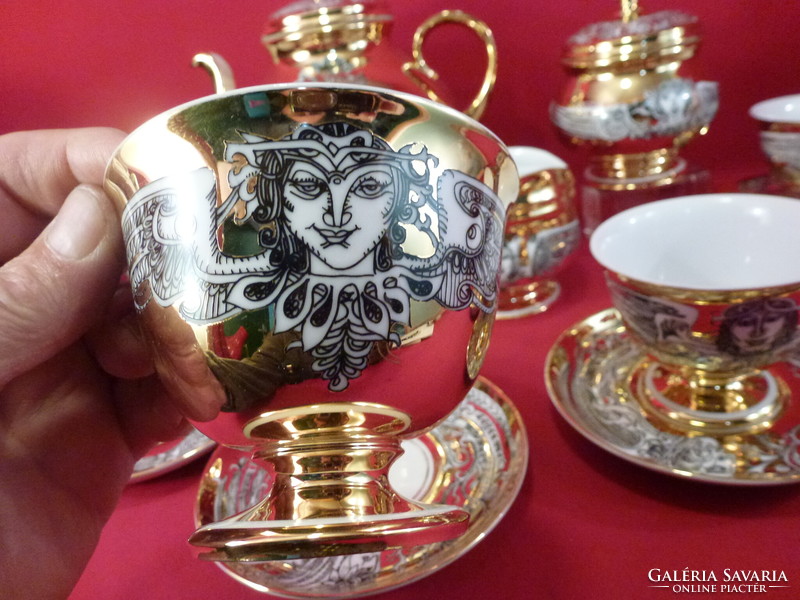 Szász Endre arany festésű teáskészlet 6 személyes nem használt, csodálatos.