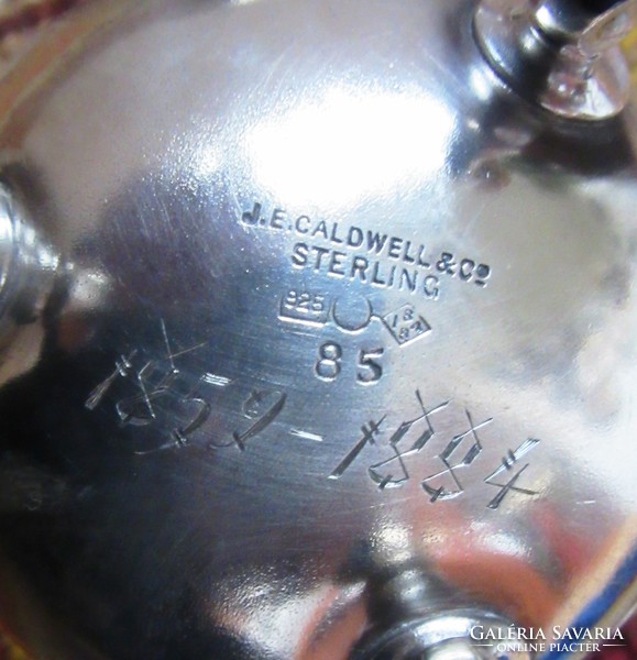 Antik ezüst 1884 J.E.Caldwell Philadelphia kiöntő+cukortartó, jelzett,224,5 gr, enyhén hibás.